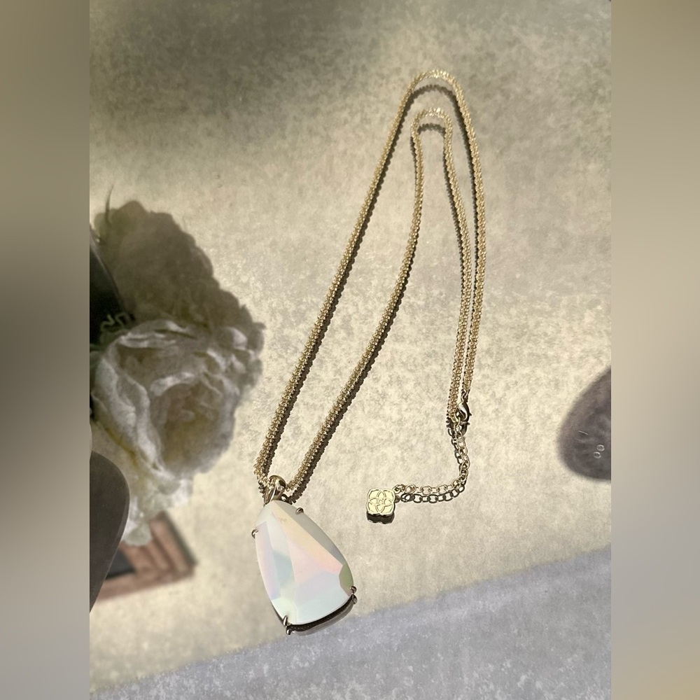 Kendra Scott Sandra White Iridescent Necklace
